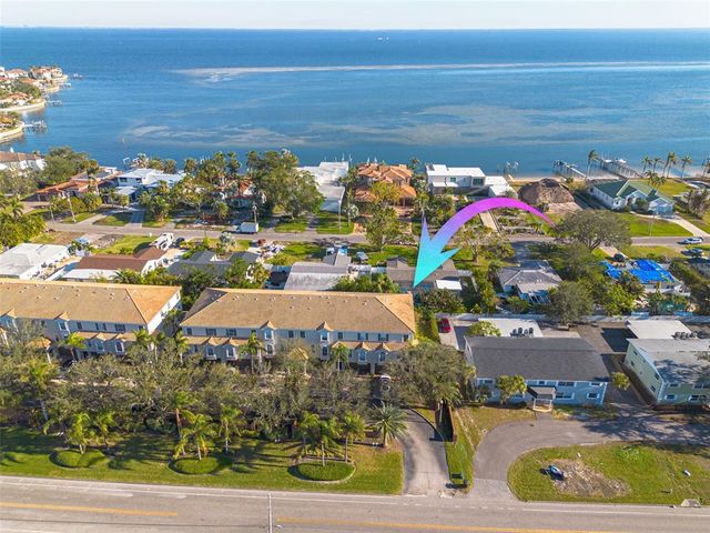 $800,000 | 4603 Overlook Drive Northeast | Venetian Isles