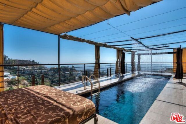 $8,000,000 | 2189 Sunset Plaza Drive | Sunset Strip-Hollywood Hills West