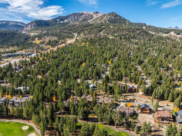 $899,000 | 2004 Lodestar Drive, Unit 14 | Mammoth Lakes