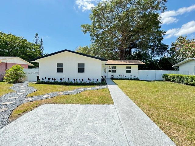 $949,000 | 3740 Percival Avenue | Southwest Coconut Grove