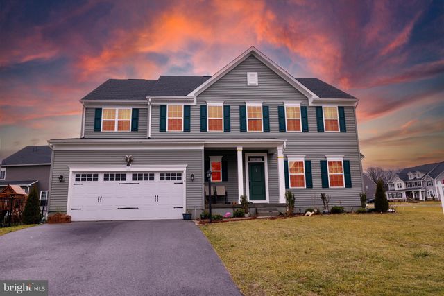 $690,000 | 136 Grayhawk Way South | Silver Spring