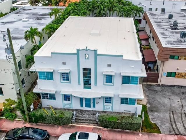 $2,750,000 | 7936 Harding Avenue | North Beach