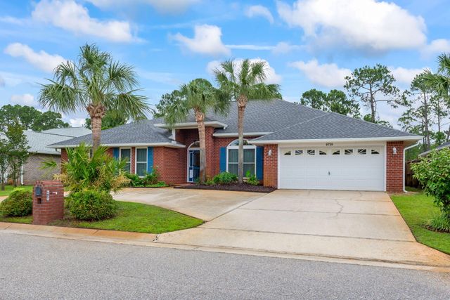 $549,500 | 9720 Parker Lake Circle | Navarre