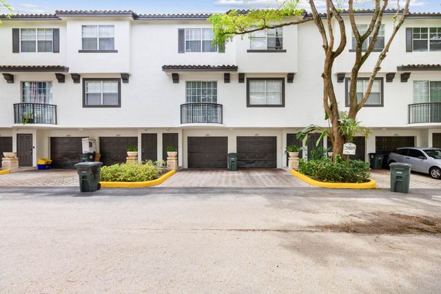 $2,300 | 20889 St Andrews Boulevard | Southwest Boca Raton