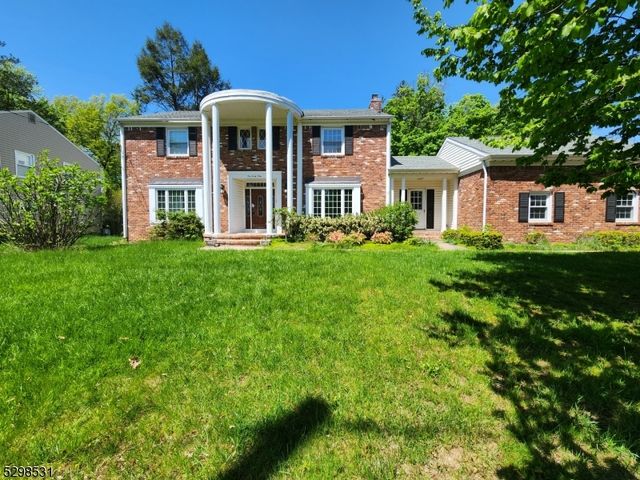 $799,900 | 1063 Midwood Drive | Rahway