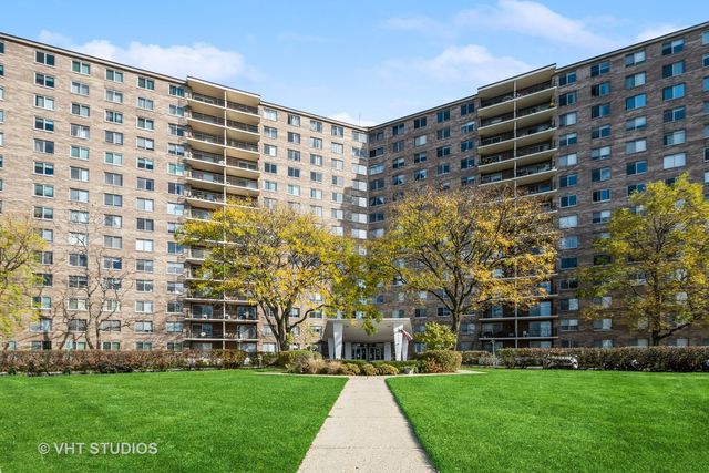 $169,000 | 7141 North Kedzie Avenue, Unit 1003 | West Rogers Park