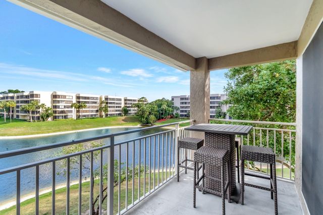 $265,000 | 1865 Palm Cove Boulevard, Unit 9304 | Delray Beach