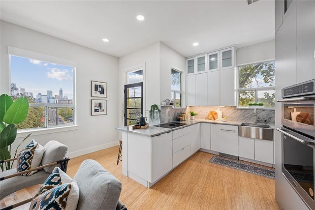 $950,000 | 1310 South 1st Street, Unit 300 | South Heights