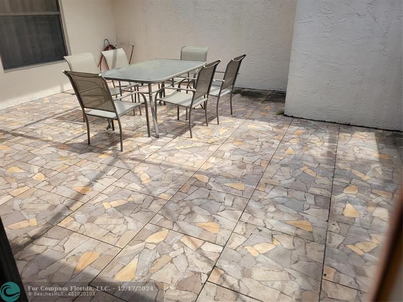 Spacious fenced patio