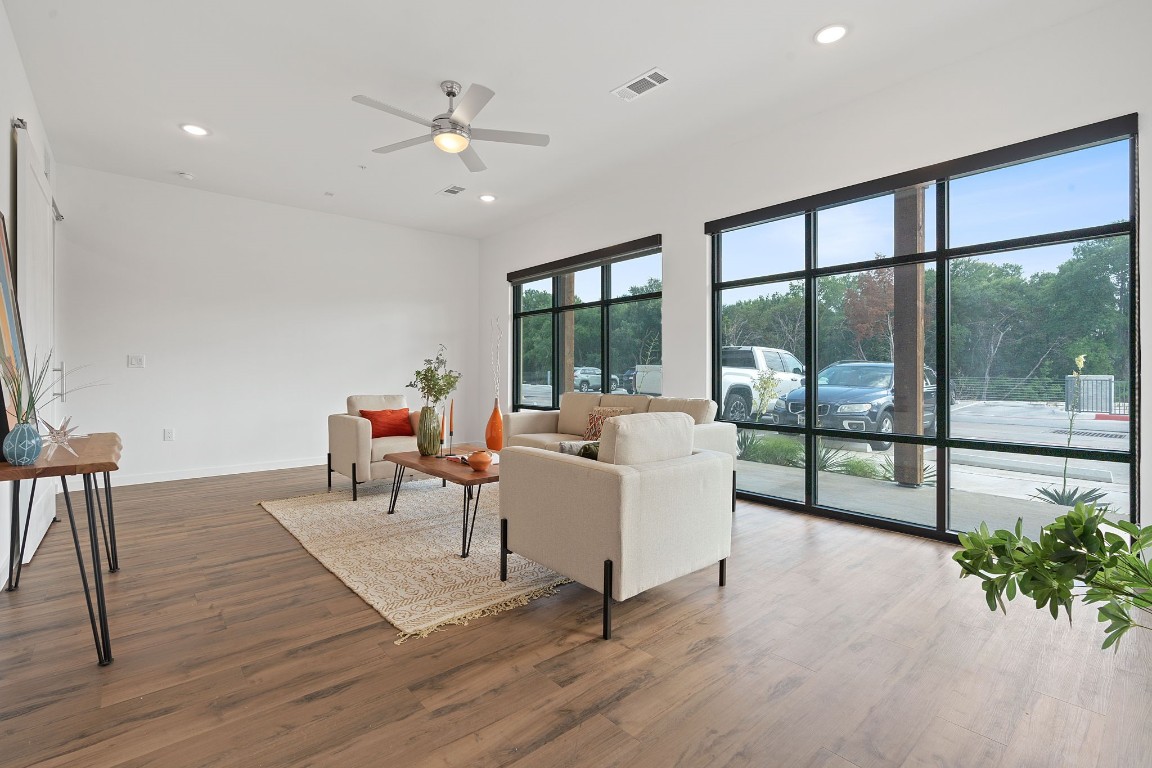 Welcome to Gravity ATX, where modern elevated living meets East Austin style and convenience.