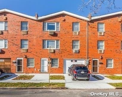 $1,498,000 | 70-50 153rd Street | Kew Gardens Hills