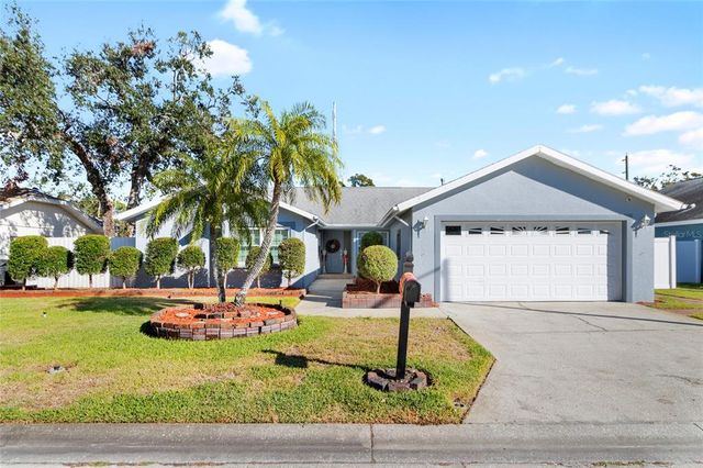 $599,999 | 8747 Glen Lakes Boulevard North | St. Petersburg