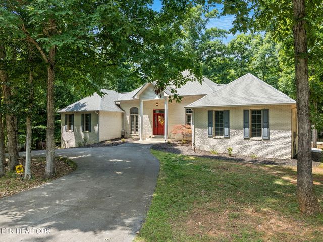 $670,000 | 1202 Clark Lane