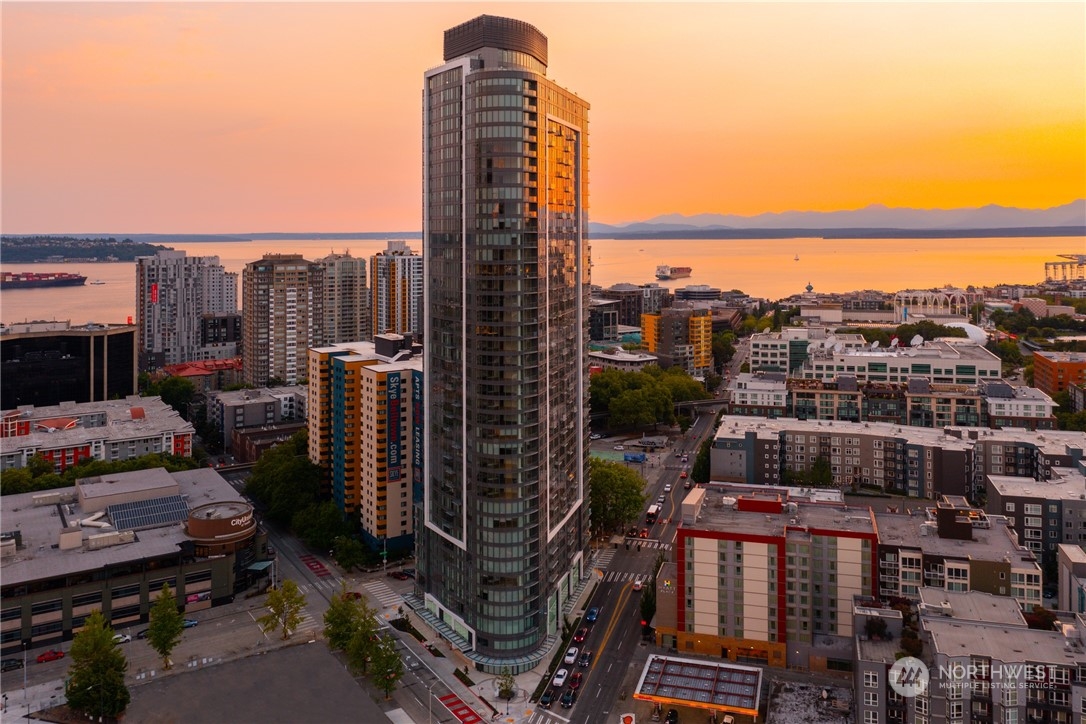 2510 6th Avenue, Unit 3306, Seattle, WA 98121