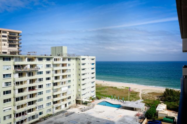 $385,000 | 1900 South Ocean Boulevard, Unit 8J | Ocean Place Condominiums