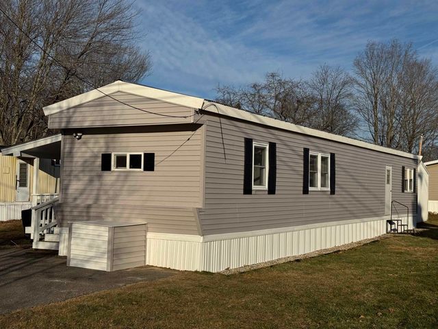 $100,000 | 6 Strouts Park | Exeter Village