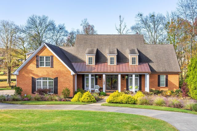 $975,000 | 8734 Rambling Rose Drive | Ooltewah-Summit