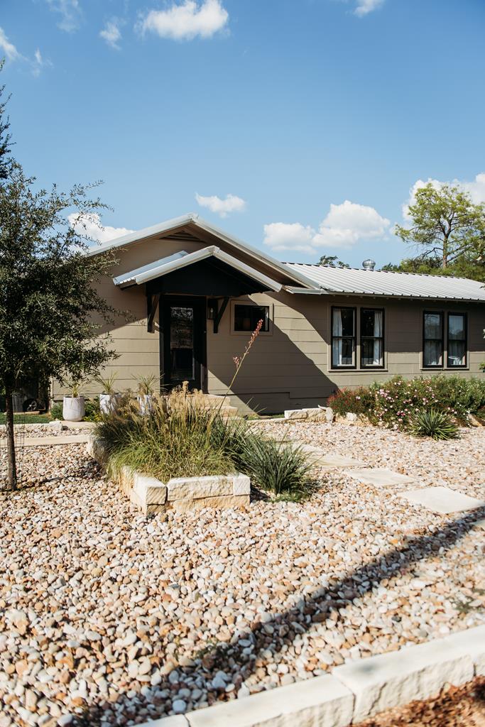 a front view of house with yard