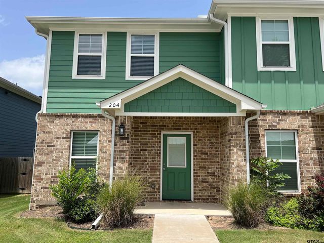 $1,595 | 1655 South Kennedy Avenue | Northwest Tyler