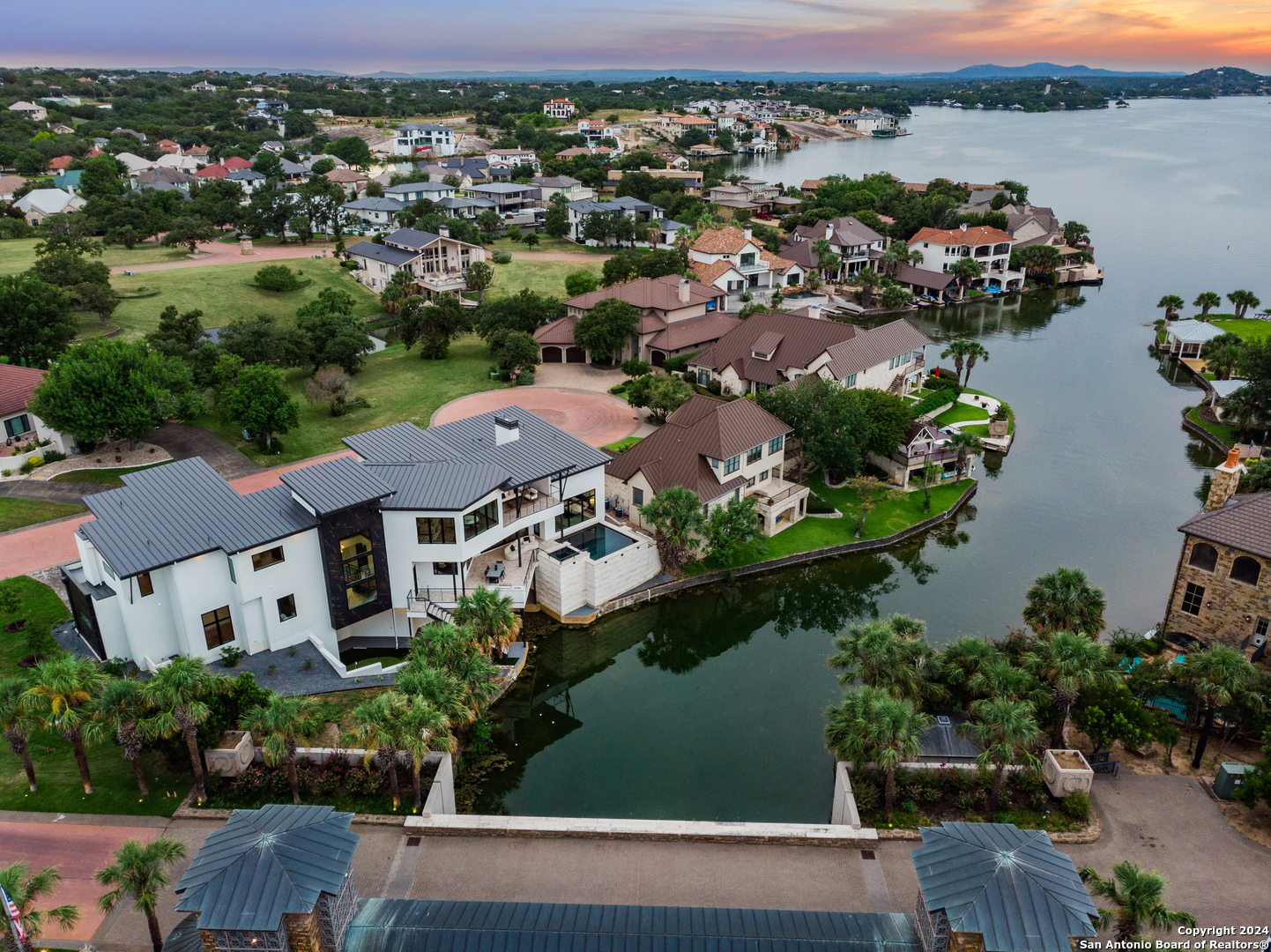 an aerial view of multiple house