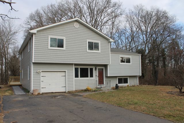 $470,000 | 90 Annette Place | Middletown