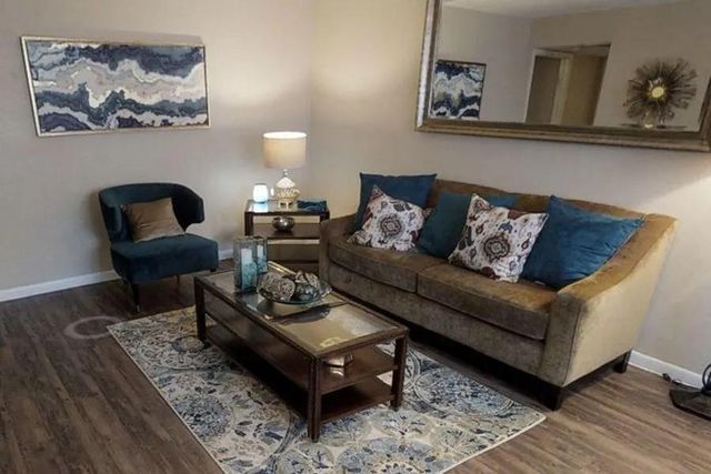 $1,154 | 15100 Golden Eagle Drive, Unit 503