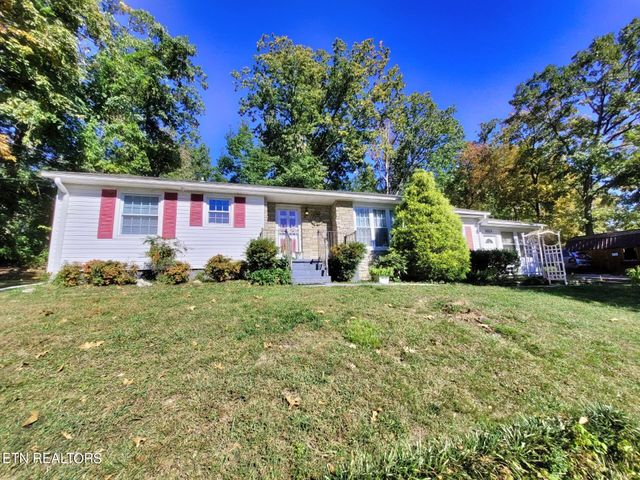 $279,900 | 5514 South Briscoe Circle | Knoxville