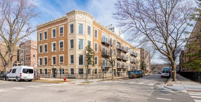 $2,850 | 1024 West Ainslie Street, Unit 1 | Uptown Chicago