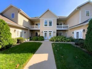 $311,900 | W397-n5990 Autumn Woods Drive | Oconomowoc Town