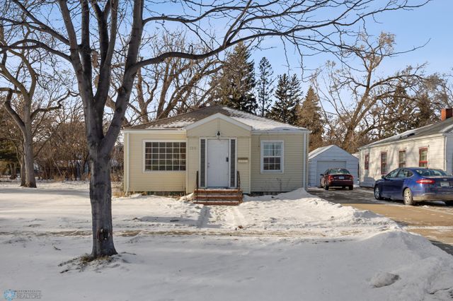 $159,900 | 1311 6th Street South | Moorhead