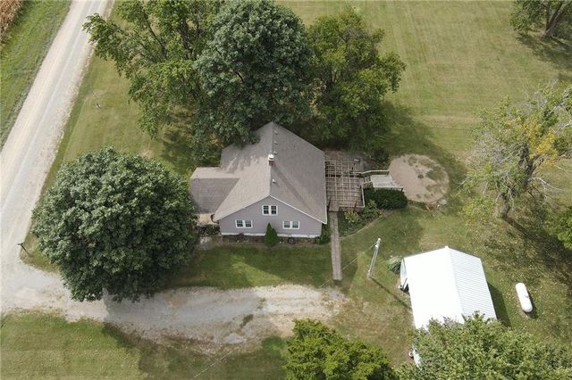 $223,000 | 9671 Southwest Fairview Road | Colfax Township - DeKalb County