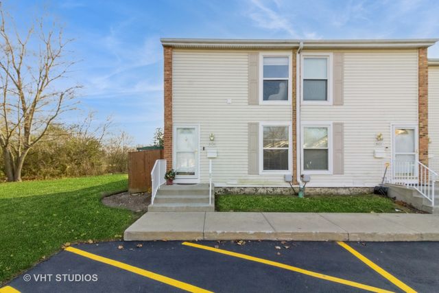 $239,900 | 1939 Kenilworth Circle | Hoffman Estates