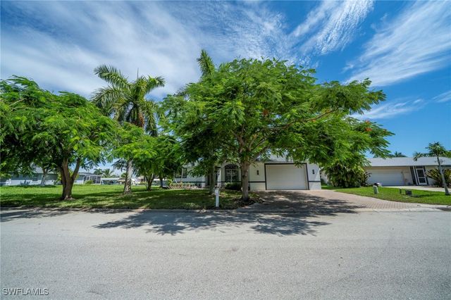 $947,900 | 2059 Ottersrest Lane | Cape Coral