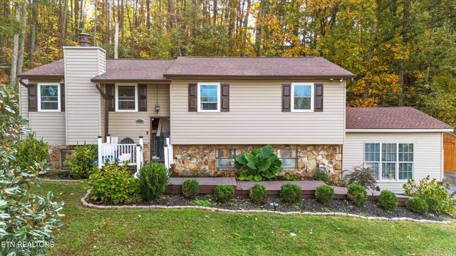 $550,000 | 3453 Russellwood Drive