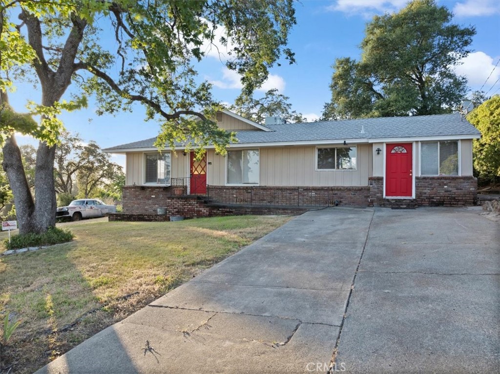 front view of house with a yard