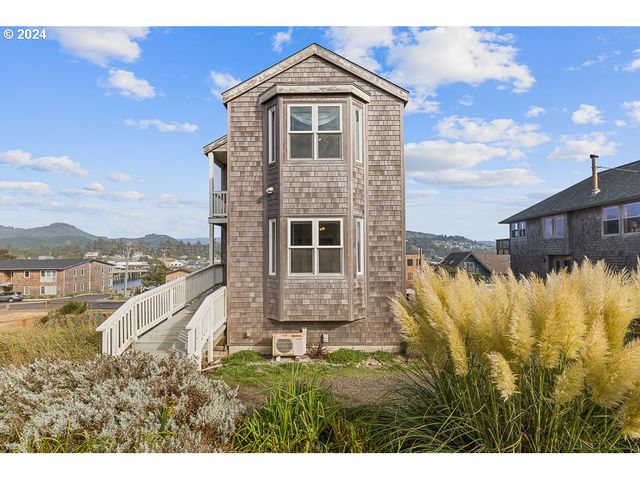 $1,075,000 | 35100 Sunset Drive | Pacific City