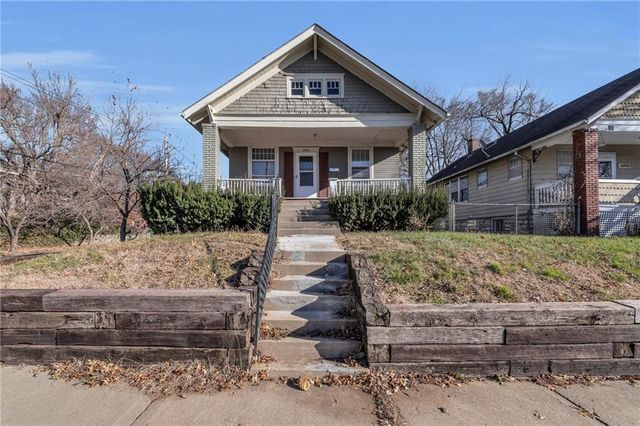 $275,000 | 4701 Fairmount Avenue | West Plaza