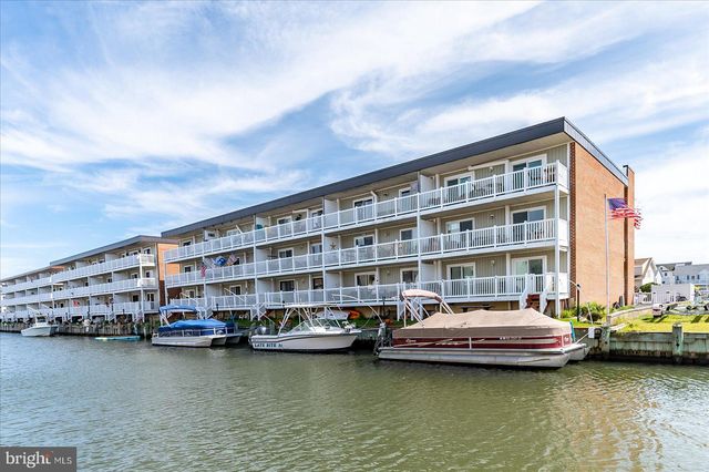 $365,000 | 722 Mooring Road, Unit A102 | Ocean City