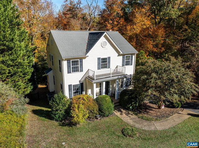 $549,900 | 404 Carrsbrook Drive | Westmoreland