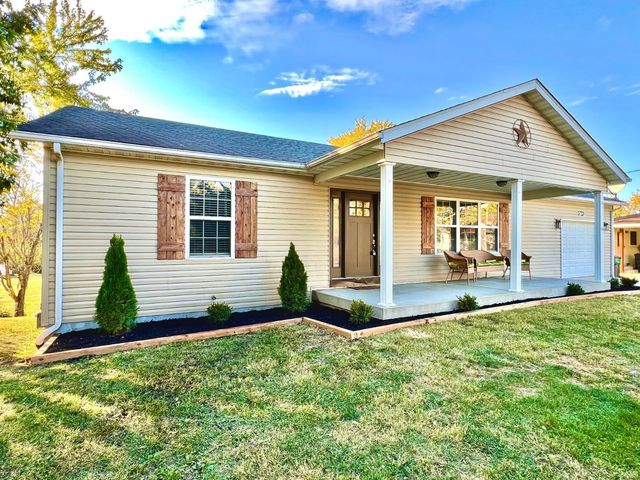 $269,900 | 5445 Old Alton Road | Chouteau Township - Madison County