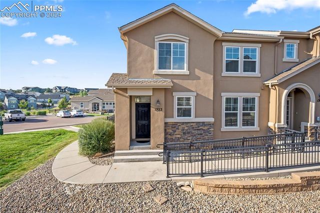 $574,900 | 1323 Promontory Bluff View | Trailridge