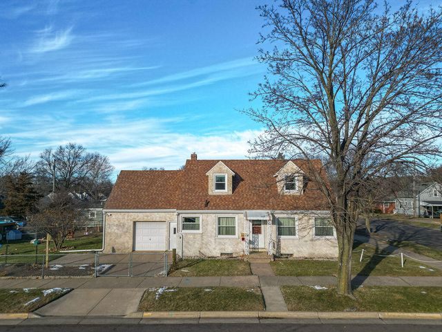 $229,900 | 2027 Denton Street | Holy Trinity Longfellow