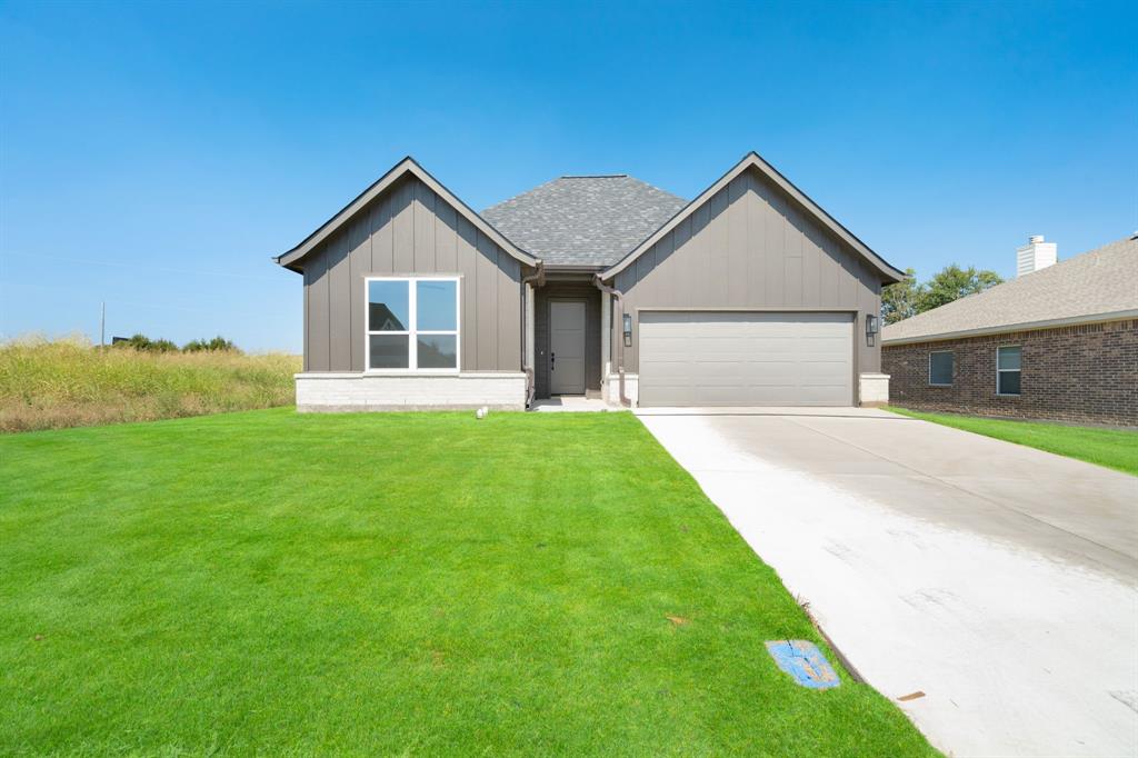 a view of outdoor space yard and front view of a house