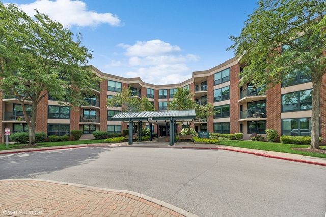 $399,900 | 1220 Village Drive, Unit 405C | Arlington Heights