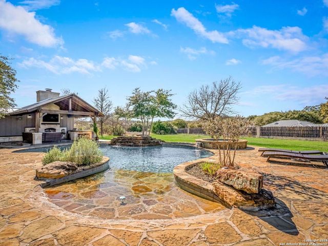 $1,699,000 | 116 Dove Crest Drive