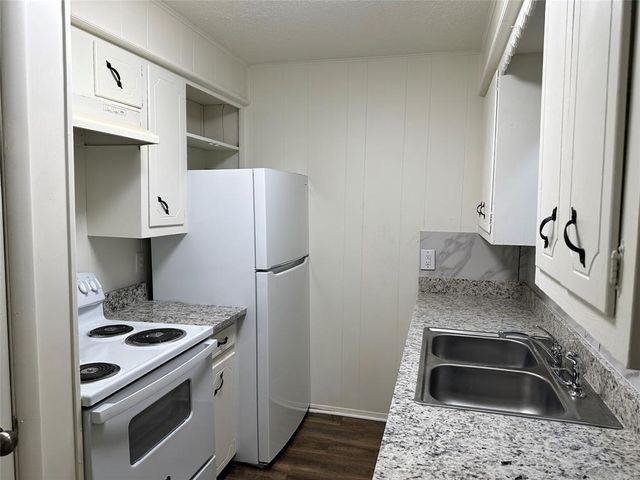 $850 | 2002 Washington Street, Unit 6 | Commerce