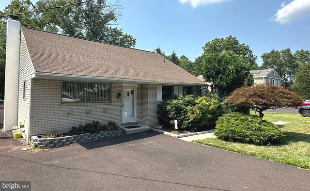 $450,000 | 1100 North Line Street | Hatfield Township - Montgomery County