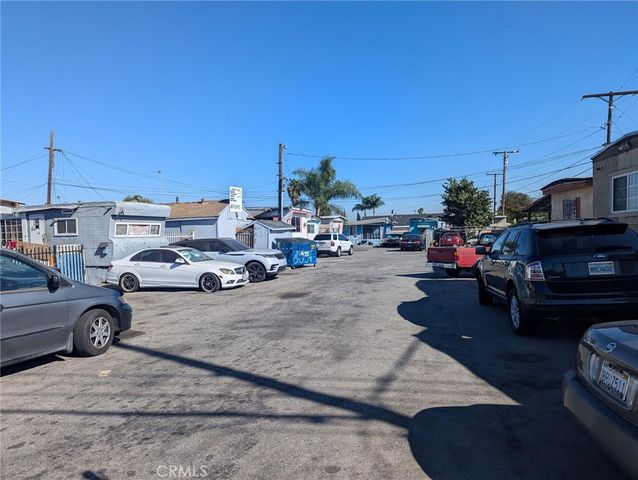 $1,200,000 | 404 South Central Avenue | South Compton