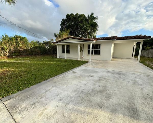 $3,500 | 1850 Northwest 32nd Street | Royal Palm Acres