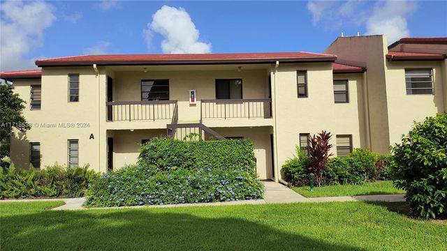 $2,500 | 21218 Lago Circle, Unit B | Boca Lago